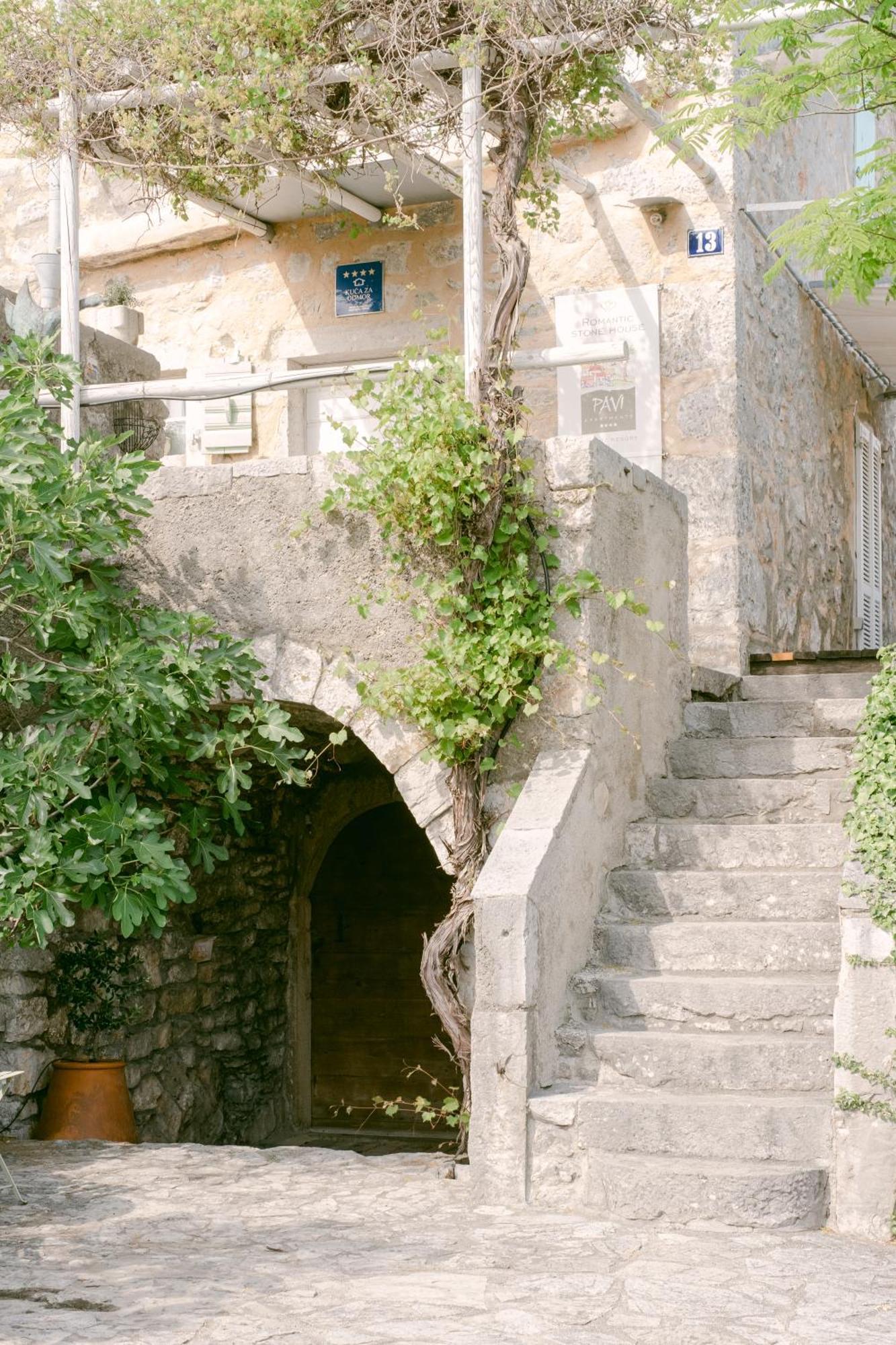 Pavi Apartments Romantic Stone House K13 Kornić Kültér fotó