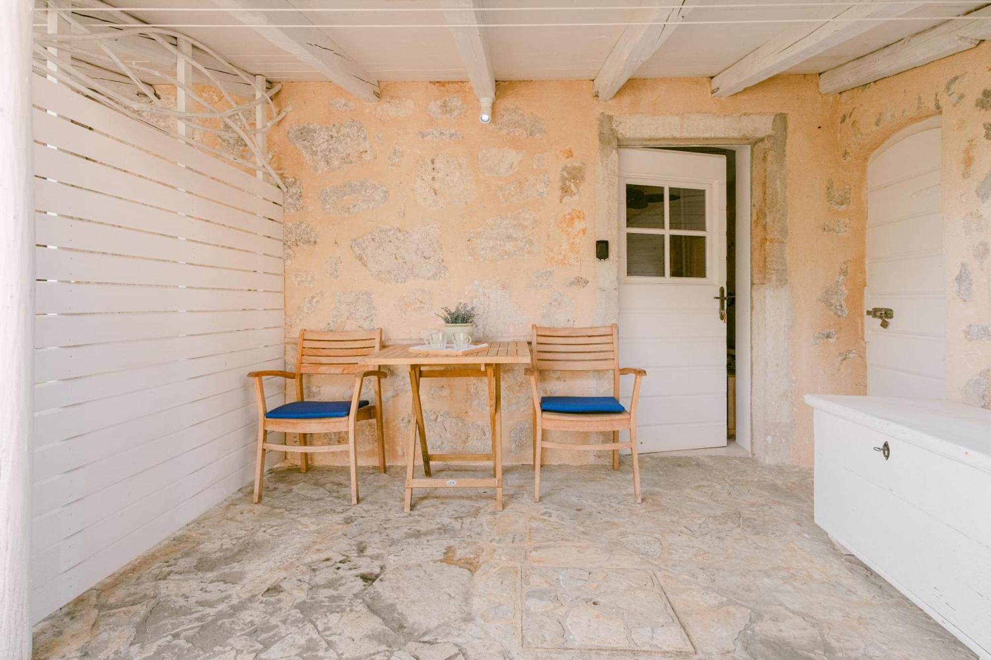 Pavi Apartments Romantic Stone House K13 Kornić Kültér fotó